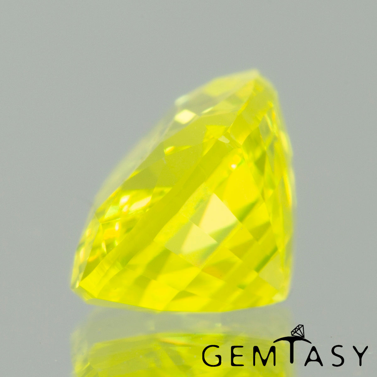 Cut stone - YAG Yellow neon Czochralski (Pulled) lab grown, facet Cushion 8x6mm 2.31ct