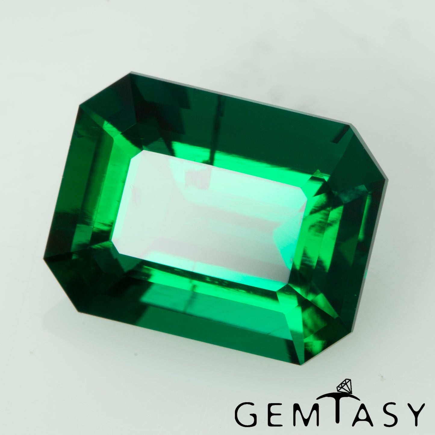 Cut stone - Emerald Zambian hydrothermal lab grown, facet Octagon 9x7mm 1.80-2.30ct