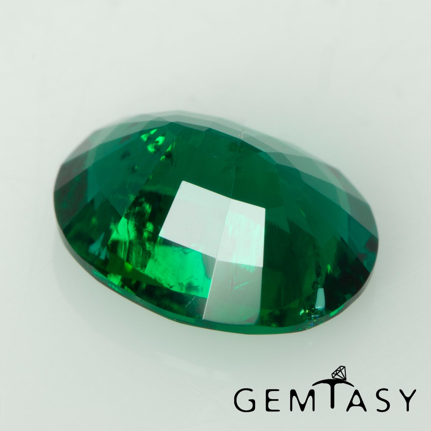 Cut stone - Emerald Zambian hydrothermal lab grown, facet Oval 8x6mm 1.05-1.25ct