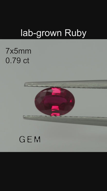 Pierre taillée - Rubis Sang de Pigeon Czochralski (Tiré) cultivé en laboratoire, facette Ovale 7x5mm 0,79ct