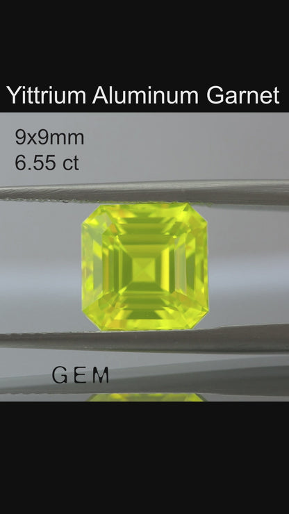 Cut stone - YAG Yellow neon Czochralski (Pulled) lab grown, facet Octagon 9x9mm 6.55ct