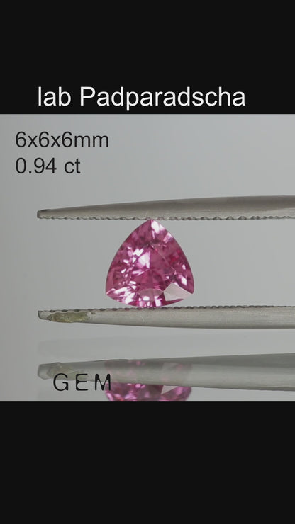 Cut stone - Sapphire Padparadscha Czochralski (Pulled) lab grown, facet Trilliant 6x6x6mm 0.94-1.05ct